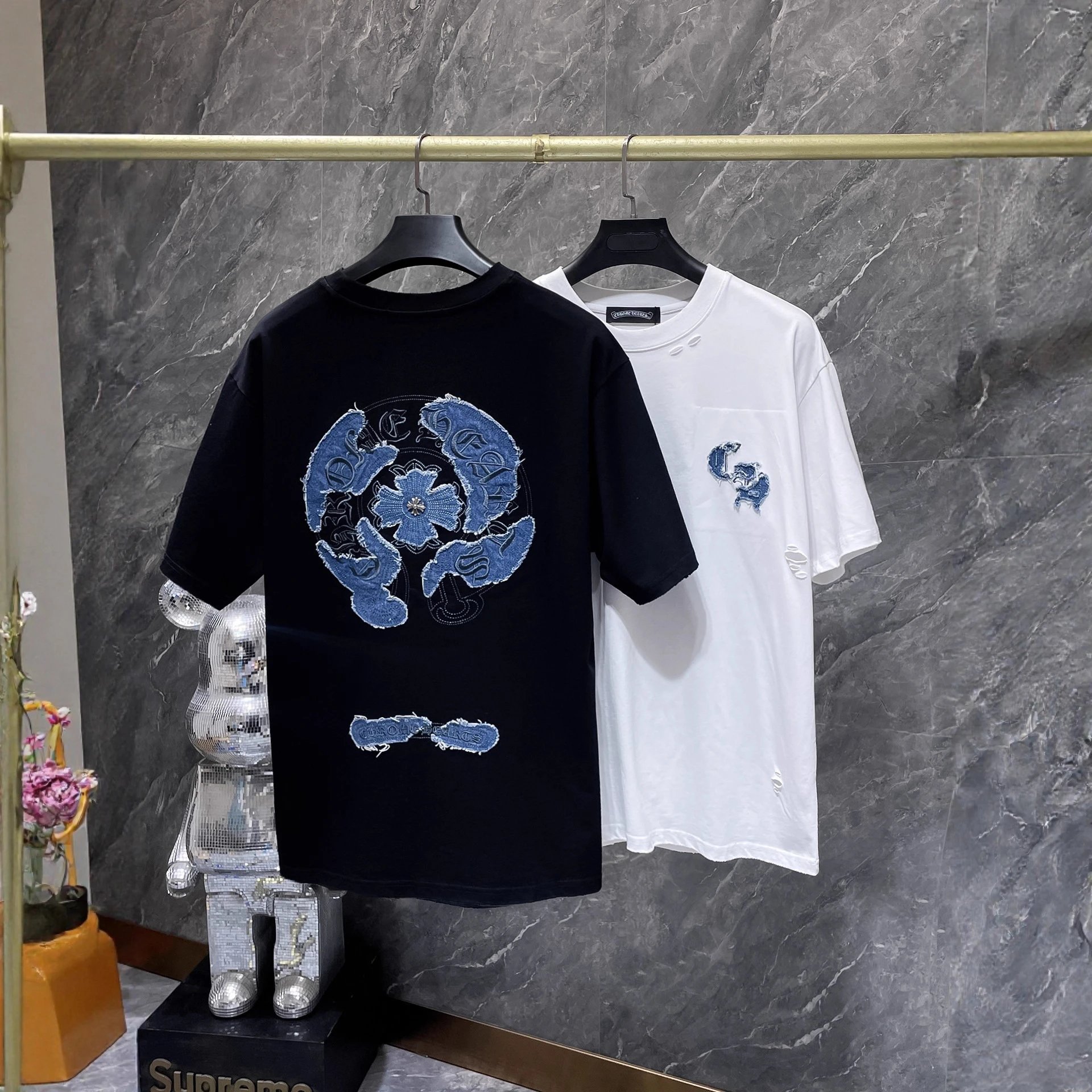 Supreme Embroidered Black Casu
