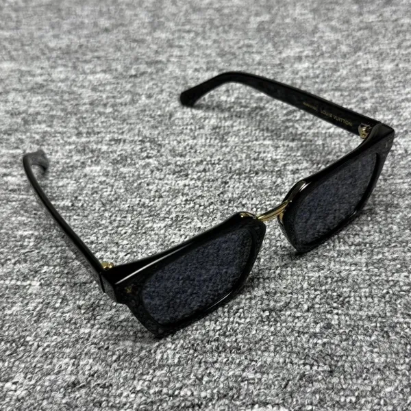 Celine Tortoiseshell Cat-Eye Sunglasses - 3