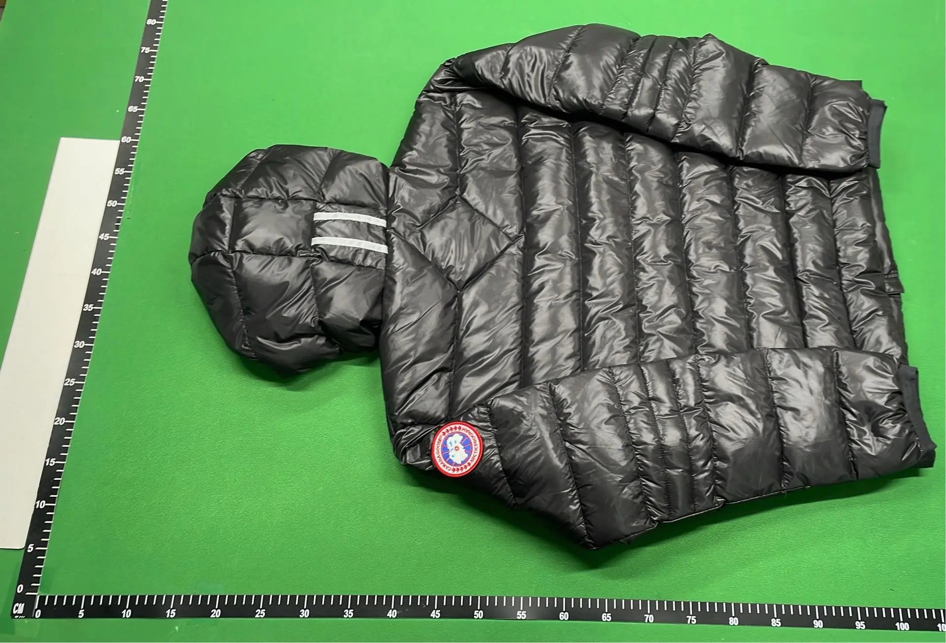 Canada Goose Chilliwack Bomber Navy Blue Down Jacket - 12