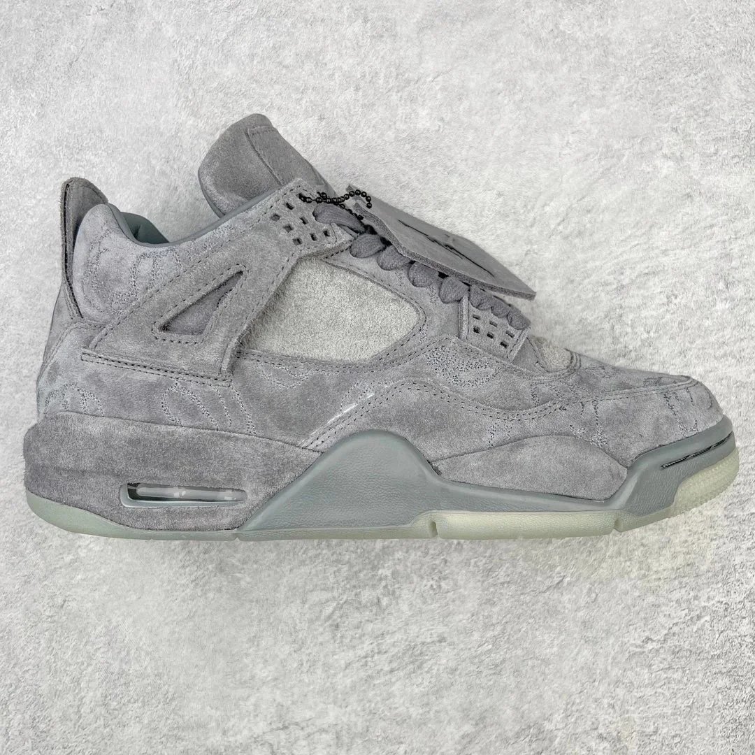 930155-003 Kaws Grey