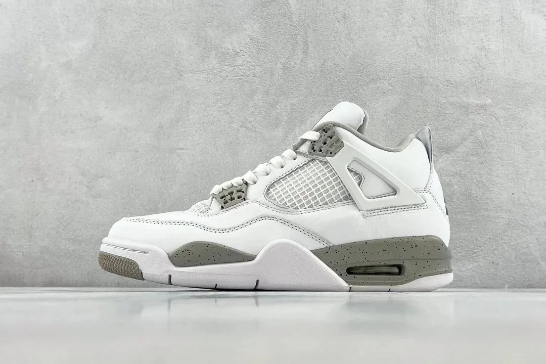 CT8527-100 White Oreo