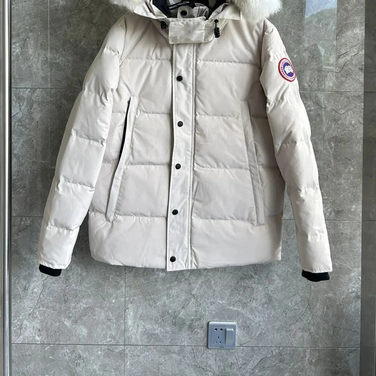 Off-White Raccoon Dog Fur