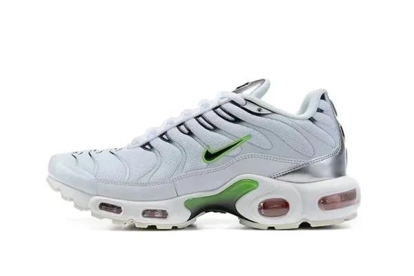 Nike Air Max Plus Black/Anthracite Sneakers - 32