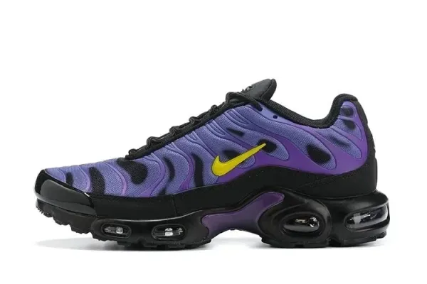 Nike Air Max Plus Black Sneakers - 12
