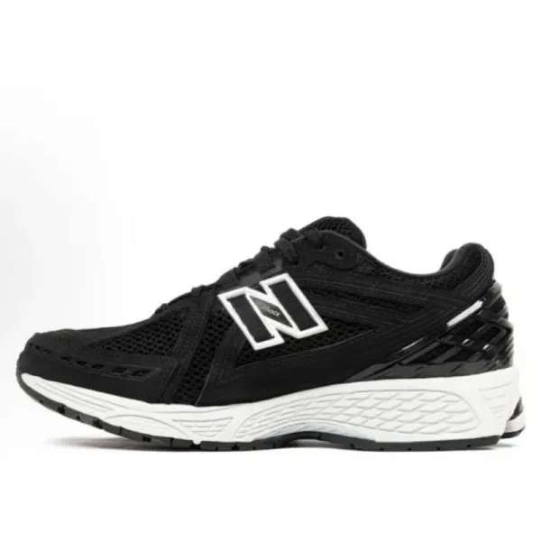 New Balance 2002R Black/White Running Shoes - 1
