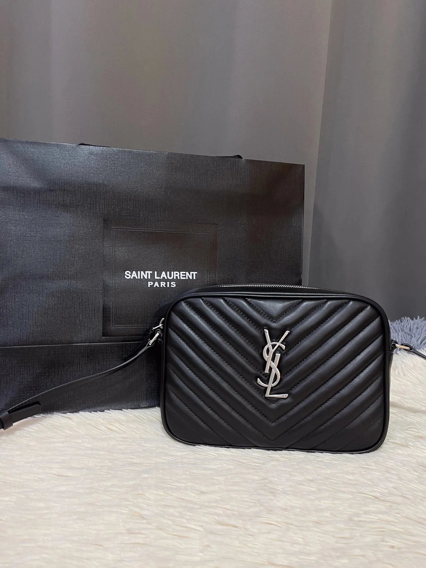 Saint Laurent Loulou