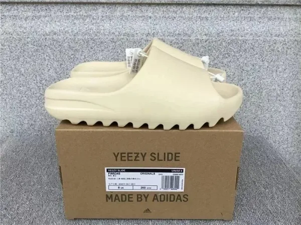 Adidas Adilette Comfort Black Slippers - 6