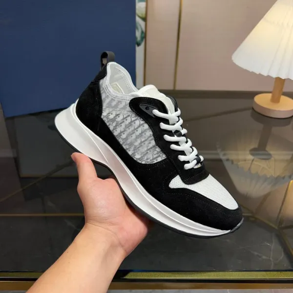 Dior B23 Oblique Gray White Chunky Sneakers - 10