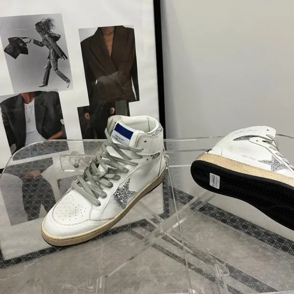 Golden Goose Sky-Star White Red Star Sneakers - 9