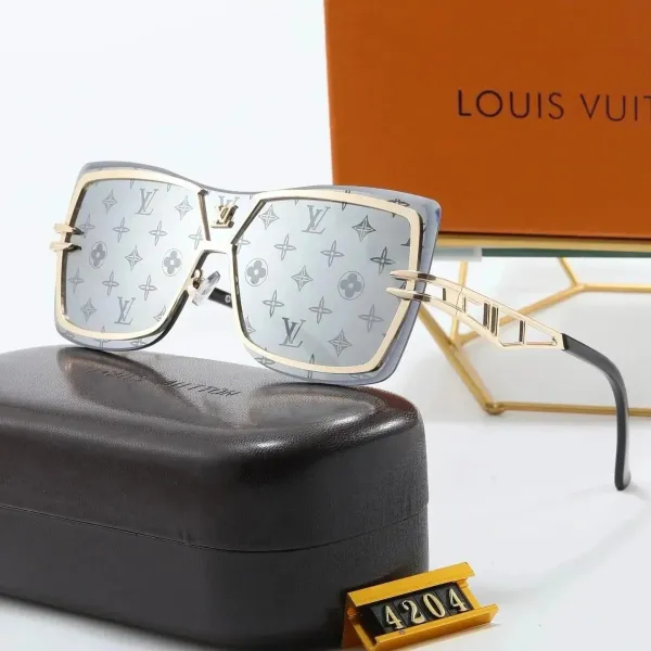 Versace 4210 Black Acetate Sunglasses with Medusa Hardware - 12