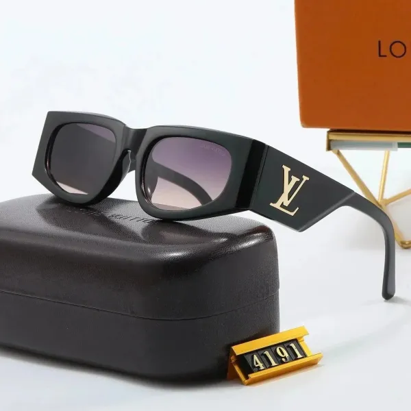 Louis Vuitton LV Square Frame Black Sunglasses - 1