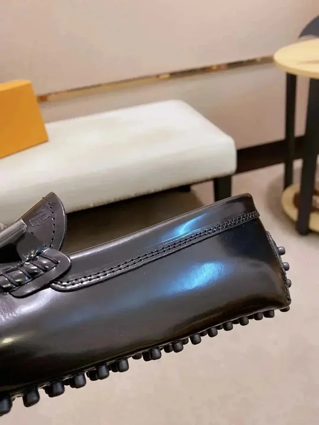 Tod's Leather Shoes Suede T-Buckle Loafers product detail image 7
