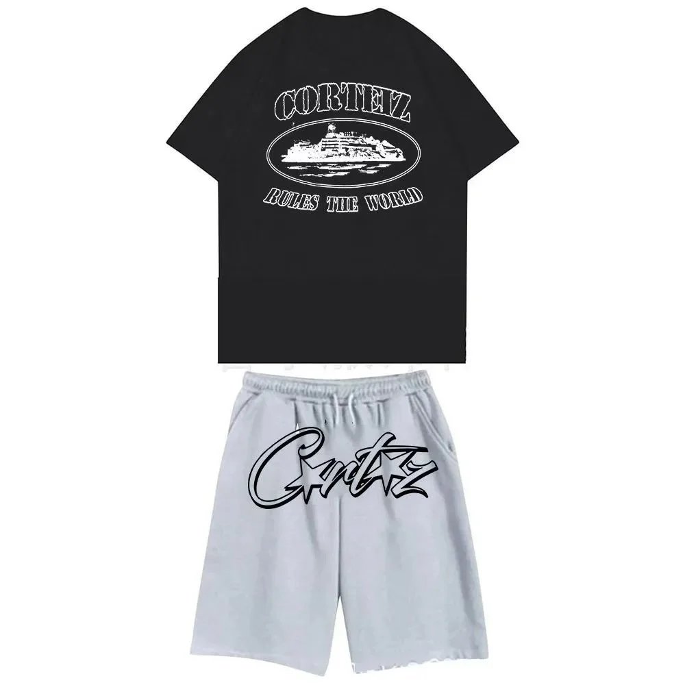 Corteiz Rules The World Graphic T-Shirt and Star Logo Shorts Set White/Black - 6