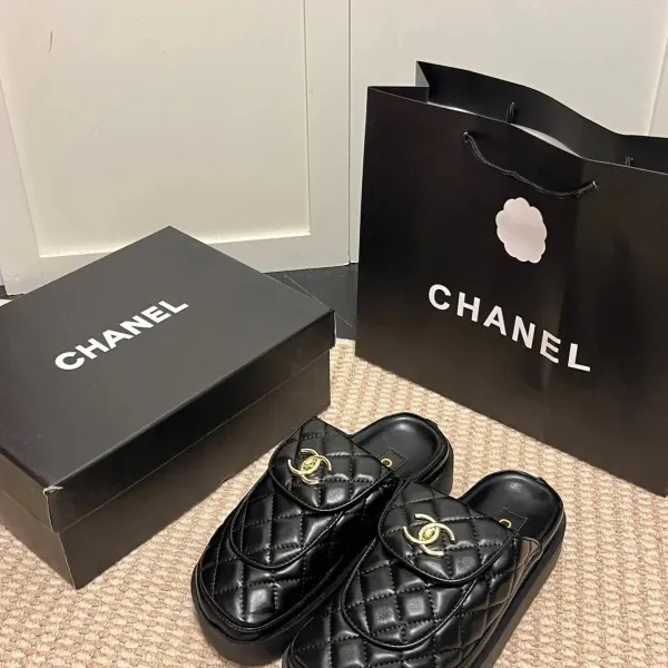 Chanel Quilted CC Logo Platform Slippers Black - 3