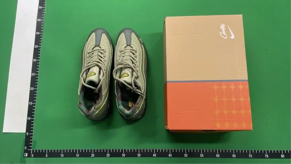Nike Air Max 95 OG White Camo Mesh Sneakers - 9