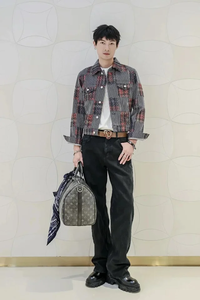 Louis Vuitton Matching Sets Monogram Print Jacket and Jeans Set product detail image 7