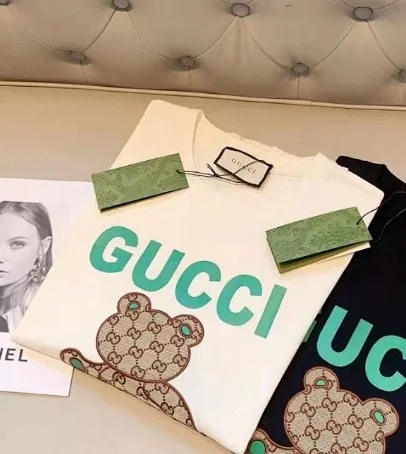 Gucci T-Shirts Short-Sleeve Graphic Print T-Shirt product detail image 2