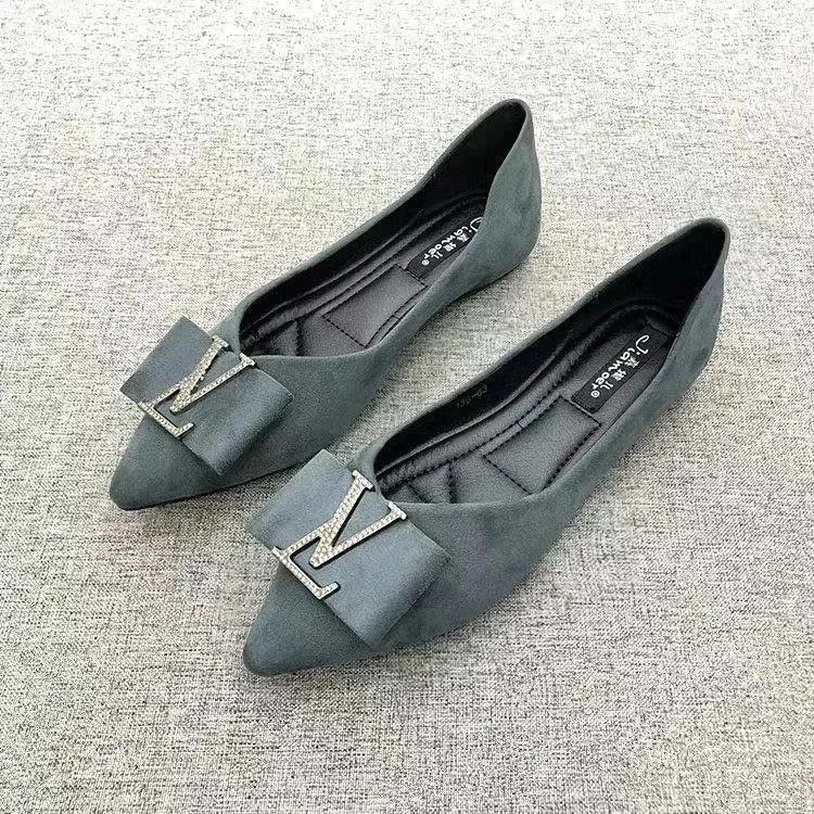 Louis Vuitton LV Bow Flat Black Pointed-Toe Loafers - 4