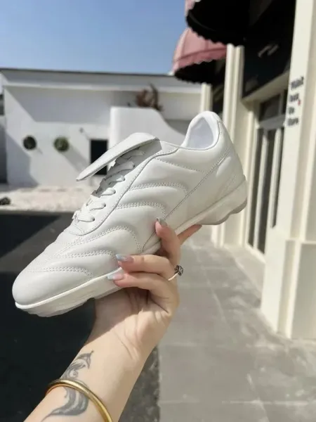 Design Quilted Panel White Sneakers - 6