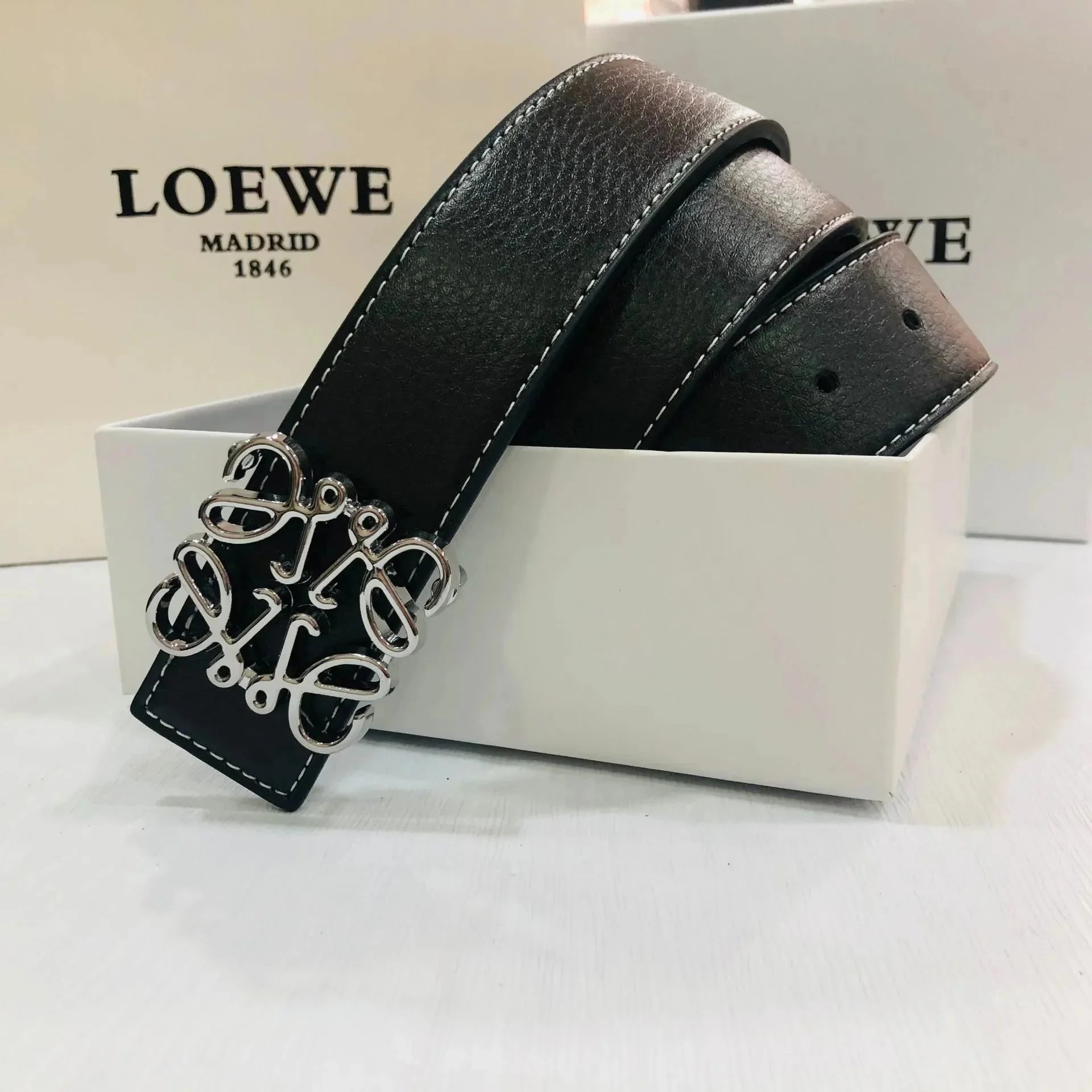 Black silver buckle