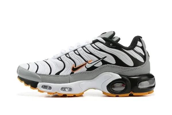 Nike Air Max Plus Black/Anthracite Sneakers - 23