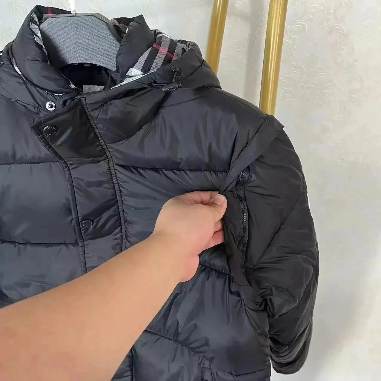 Burberry London England Down Jacket Black - 6
