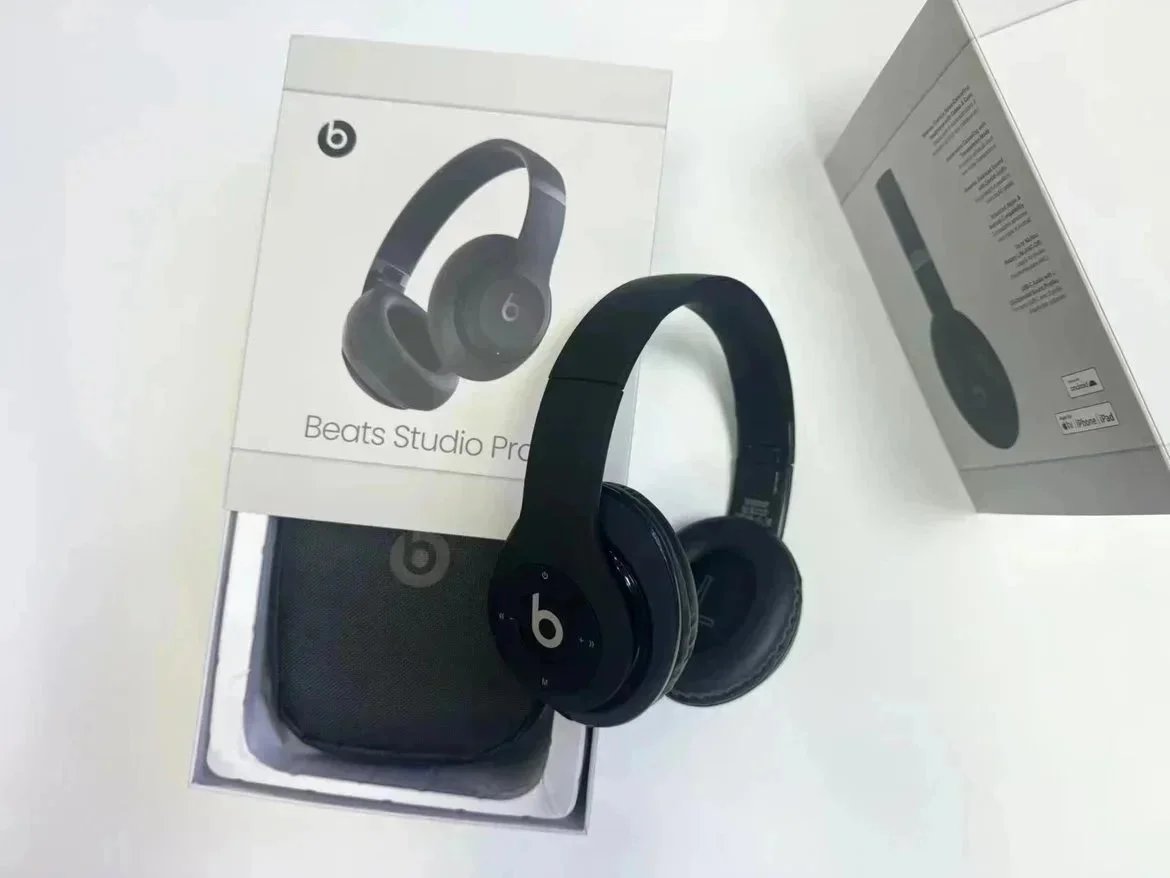 Beats Studio3 Wireless Navy Blue Over-Ear Headphones - 10