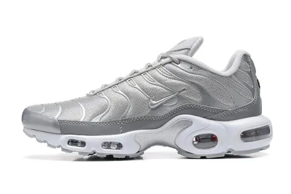 Nike Air Max Plus Black/Anthracite Sneakers - 17