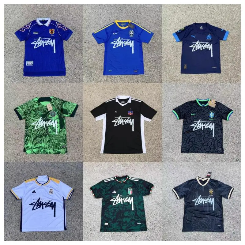 Stussy sports tee    (40 CP)