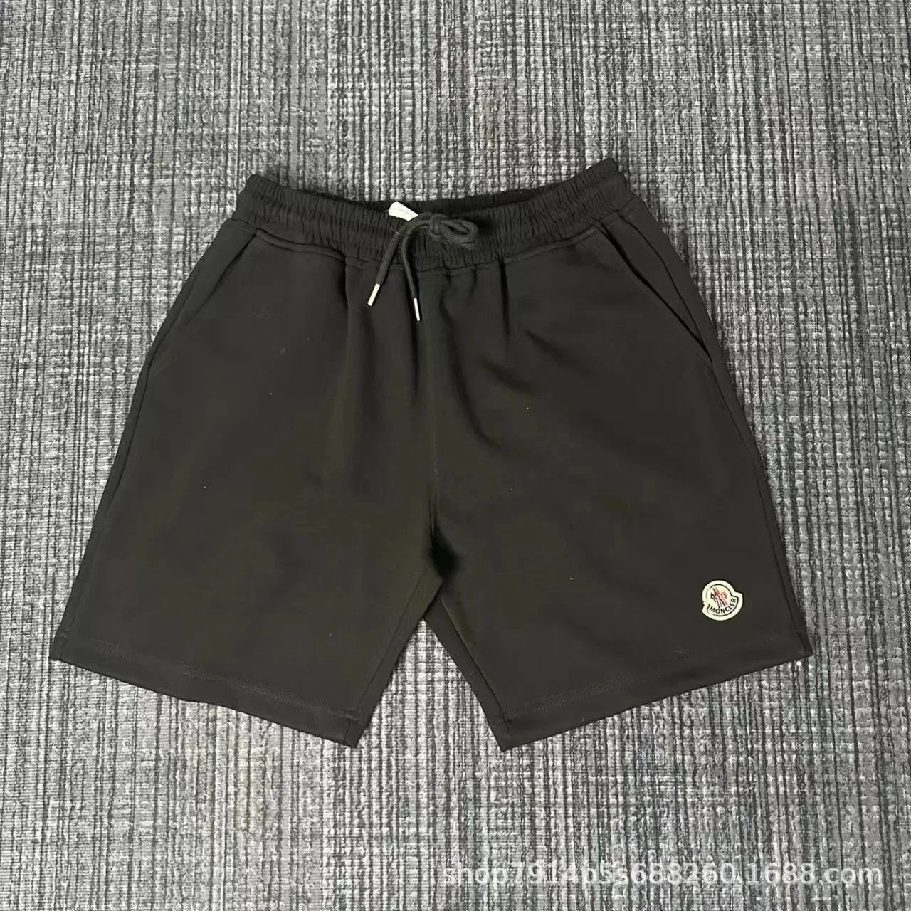 Moncler Logo Patch Shorts Gray - 4