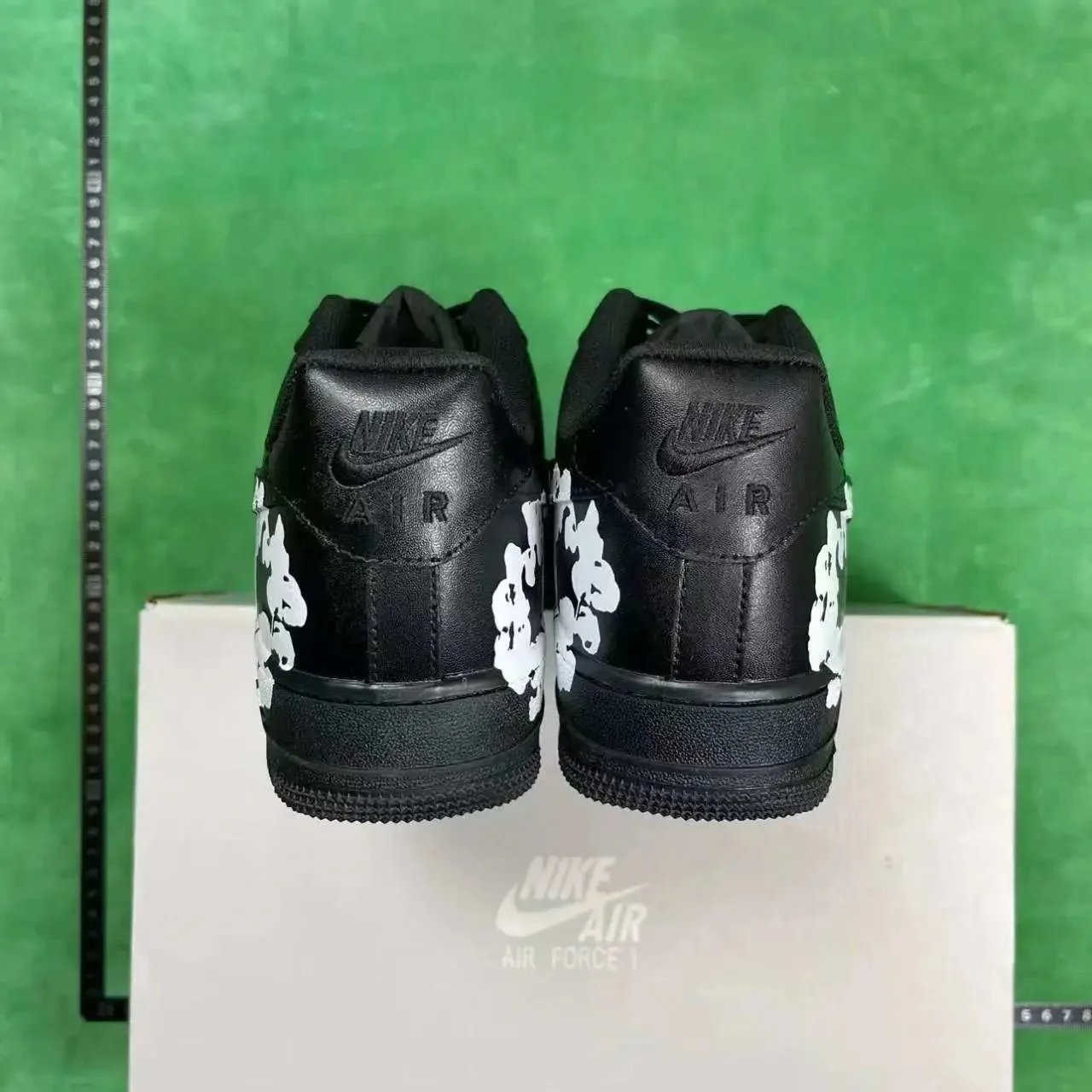 Nike Air Force 1 Low White Black Splatter x Ghostbusters Socks Set - 10