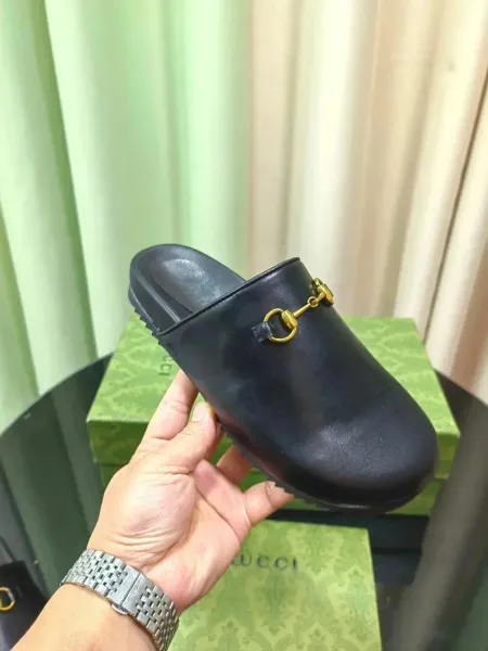 Gucci Horsebit Mule Black Leather Slippers - 1