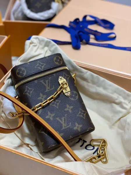 Louis Vuitton Monogram Eclipse Navy Blue Camera Bag - 11
