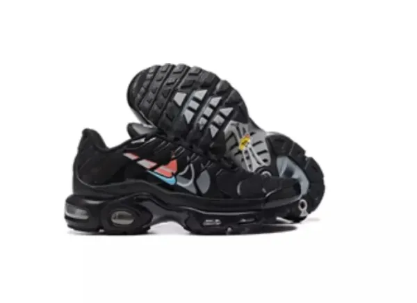 Nike Air Max Plus Black/Red Sneakers - 5
