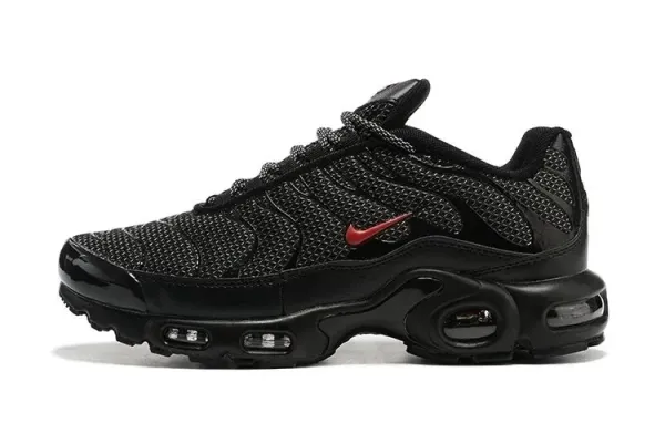 Nike Air Max Plus Black Multicolor Sneakers - 24