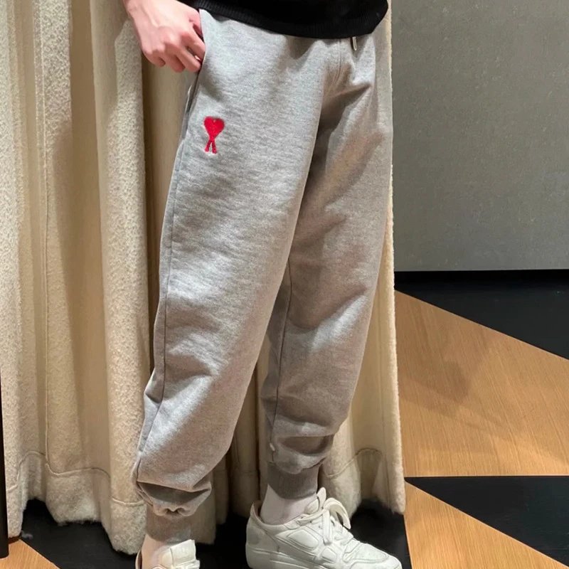 Ami Heart Embroidered Straight-Leg Sweatpants Black