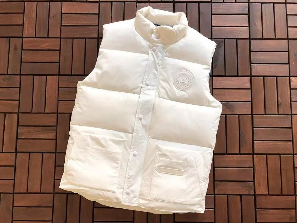 Canada Goose Vests Quilted padded stand-collar snap-front vest image 7