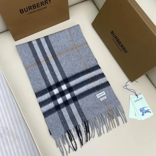 Burberry Scarves Fringed check scarf product detail image 5