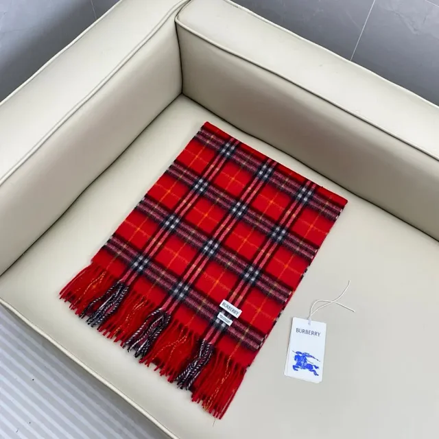 Burberry Scarves Fringed check scarf product detail image 9