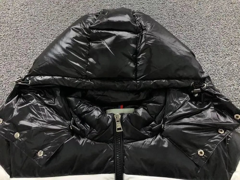 Moncler Down Jackets Hooded color-block puffer jacket image 7