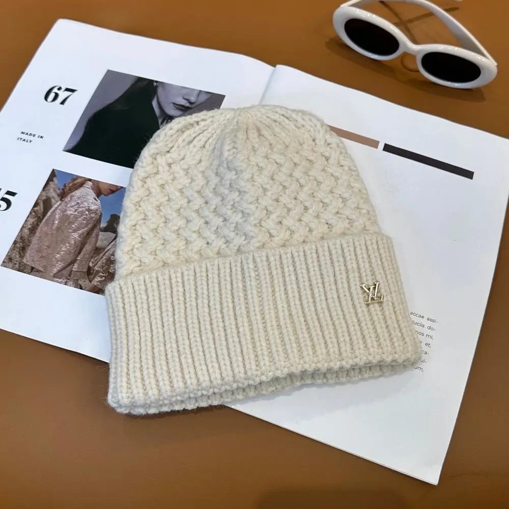 Louis Vuitton Hats Ribbed knit cuff beanie with LV logo — Style 4