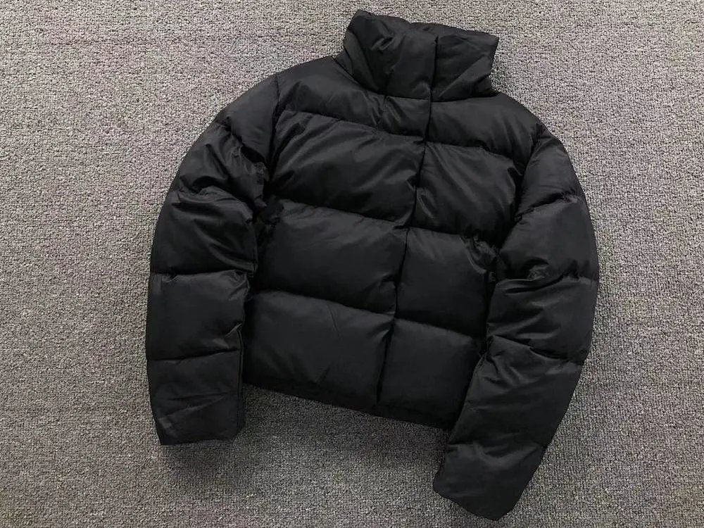 Alo Down Jackets Cropped high-neck quilted puffer jacket image 2