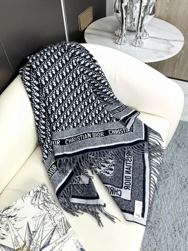 Dior Scarves Fringed logo-pattern product detail image 5