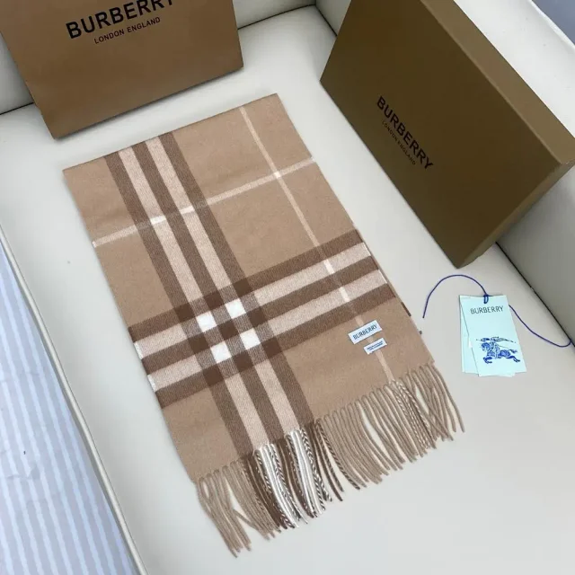 Burberry Scarves Fringed check scarf product detail image 2