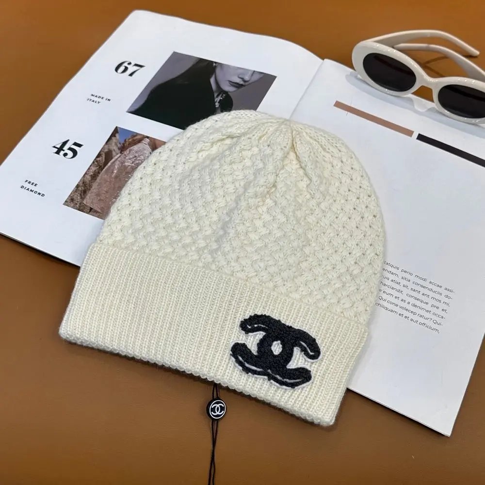 Chanel Hats Knitted beanie with CC logo patch image 4