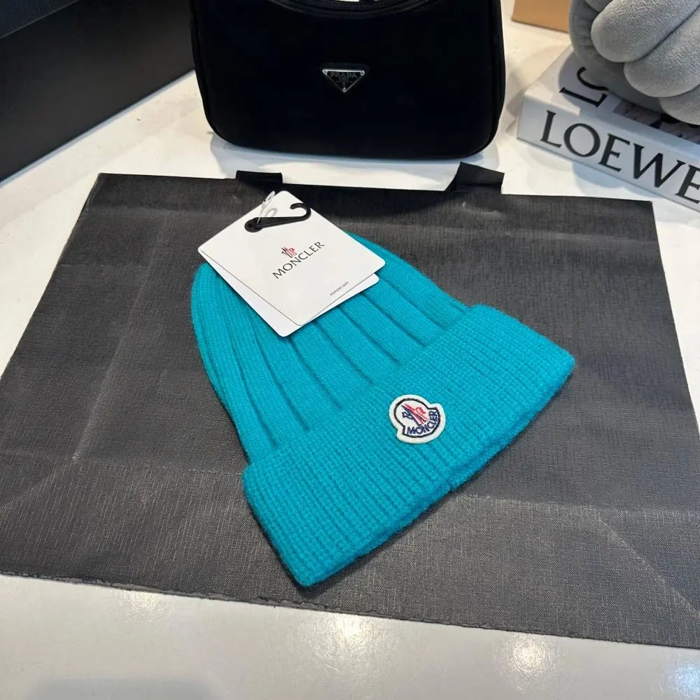Moncler Hats Rib-knit cuffed beanie with logo patch — Style 4