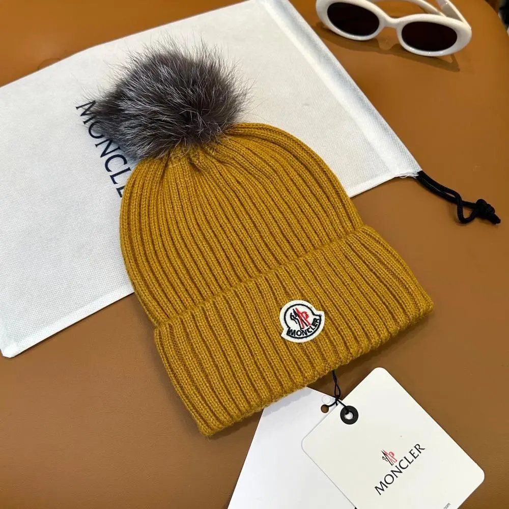 Moncler Hats Rib-knit cuffed beanie with logo patch — Style 15