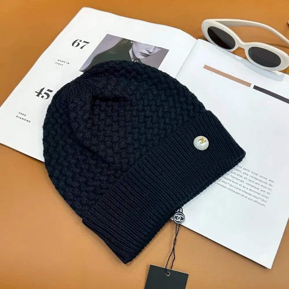 Chanel Hats Knitted cuff beanie with logo button — Style 11