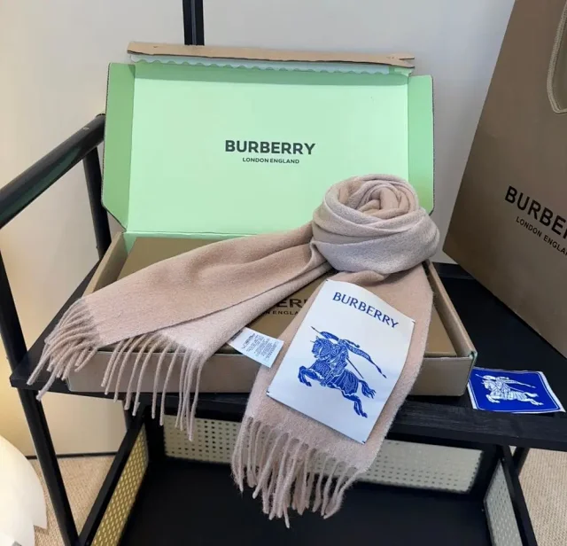 Burberry Scarves Fringed plaid scarf product detail image 6