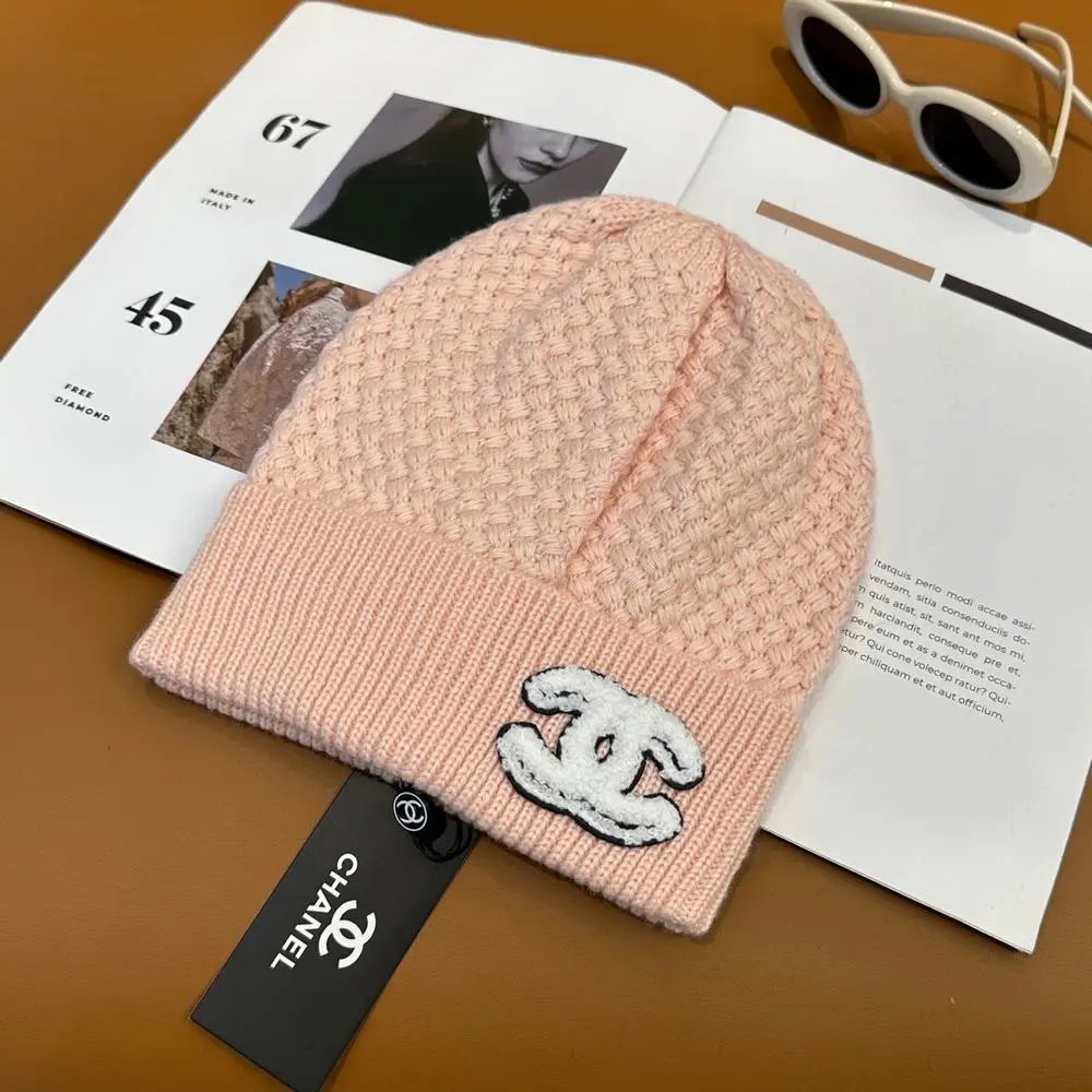 Chanel Hats Knitted beanie with CC logo patch image 5